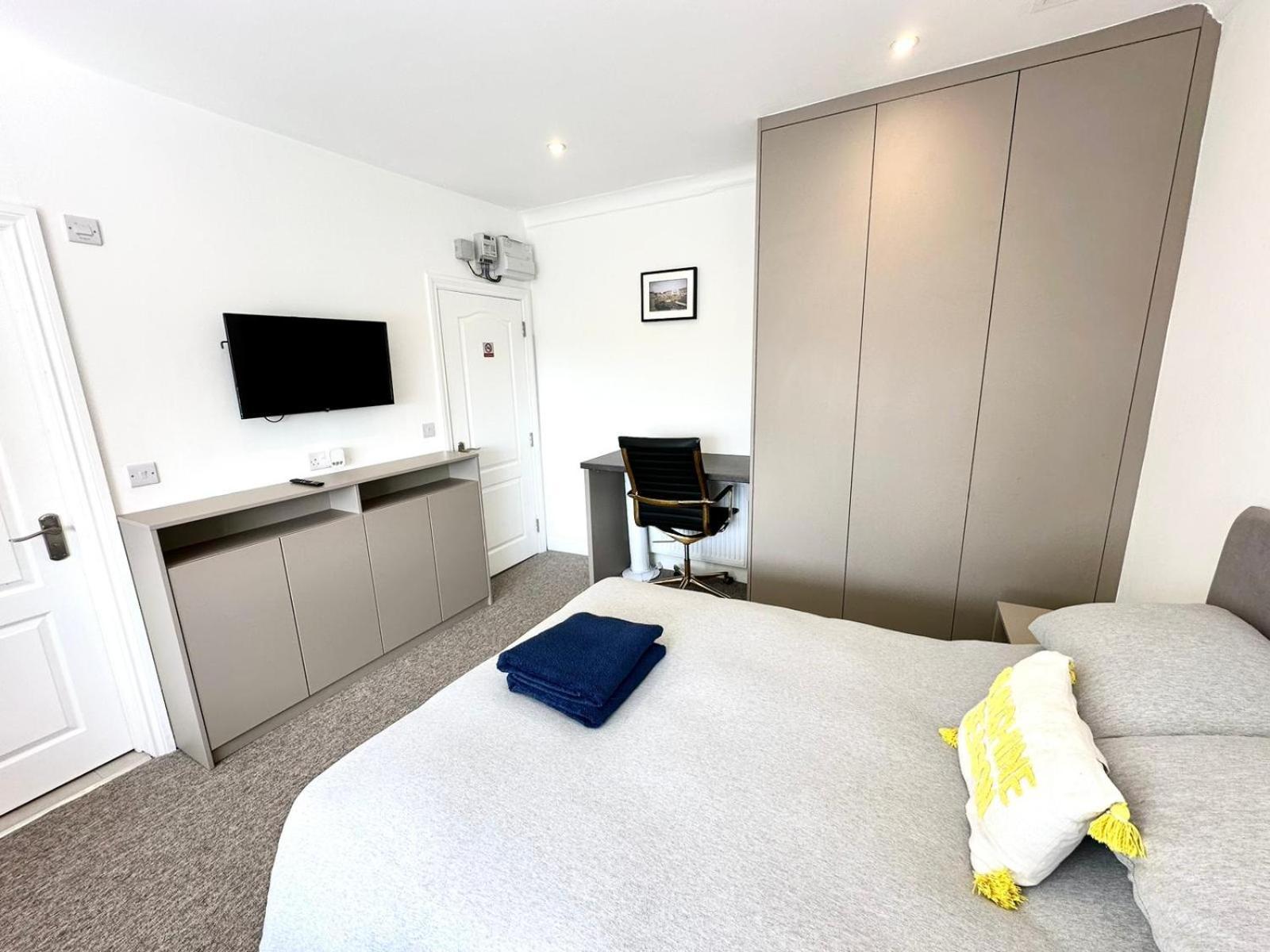 Sunny Modern, Private Apartment,15 Mins To Central London Hendon Exterior photo