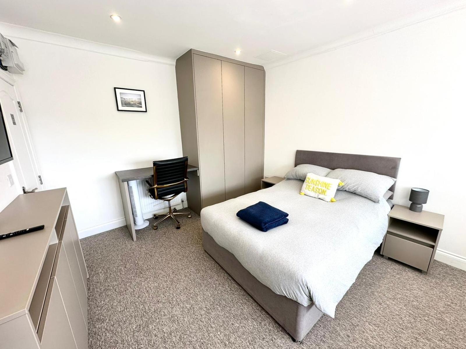 Sunny Modern, Private Apartment,15 Mins To Central London Hendon Exterior photo